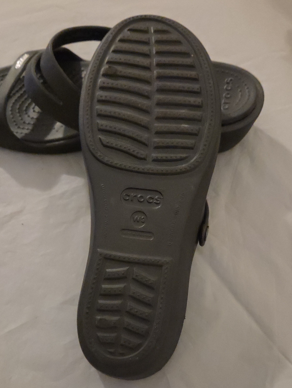 Crocs ladies size 9 new without tags - Picture 5 of 7